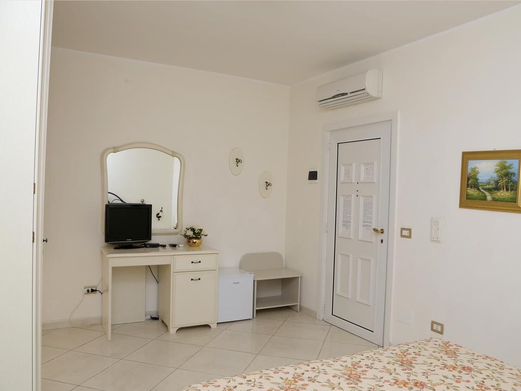 L'Airone Hotel Margherita Di Savoia Bagian luar foto